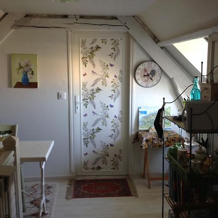 Le Jardin Des Poules Bed & Breakfast Thietreville ภายนอก รูปภาพ